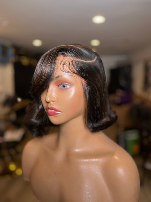 SOFT CURLED SIDE PART BOB WITH HIGHLIGHTS